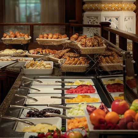 Art Deco Imperial Hotel Prague Nhà hàng bức ảnh A buffet at a hotel