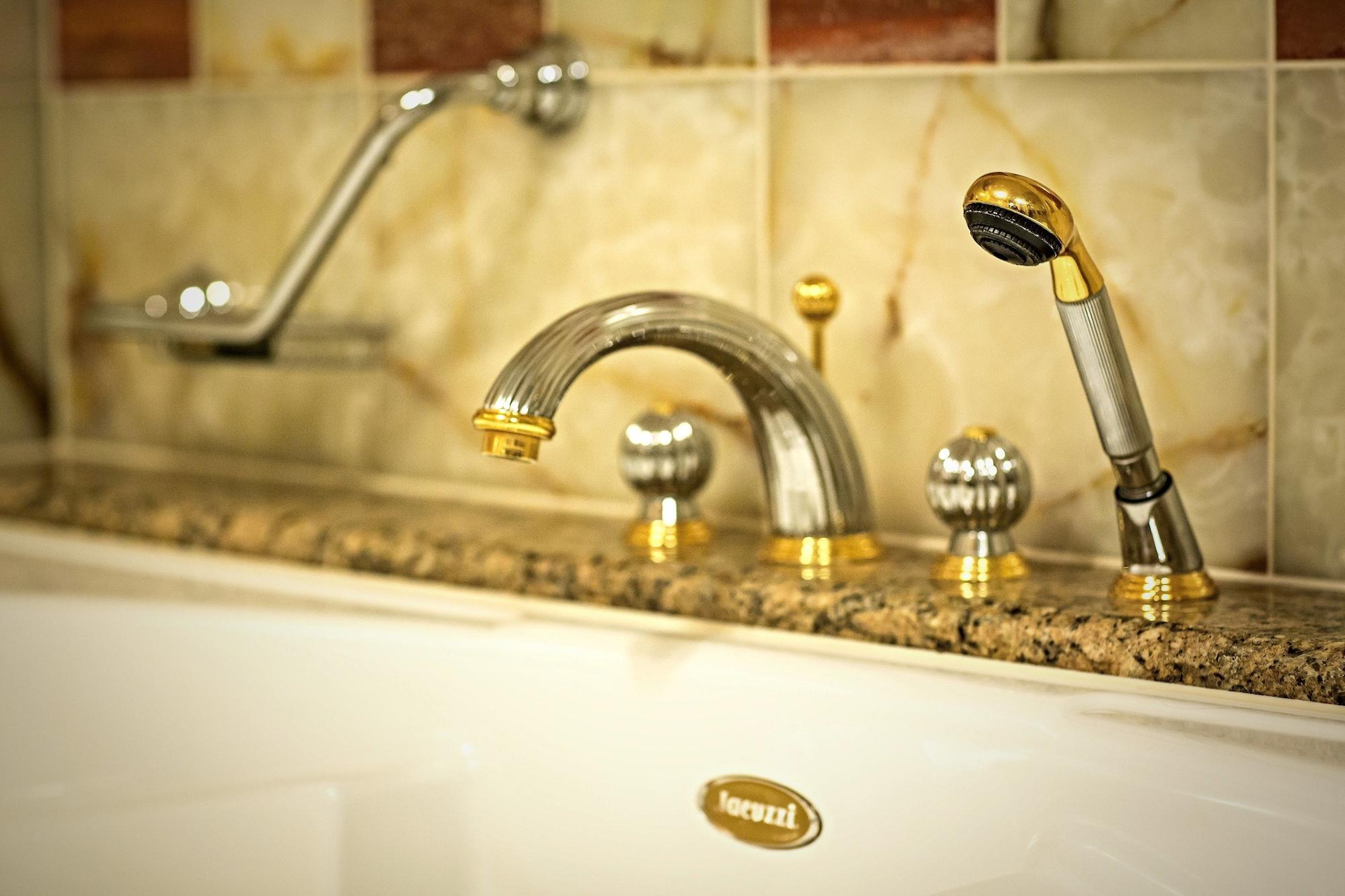 Art Deco Imperial Hotel Prague Ngoại thất bức ảnh A shower faucet